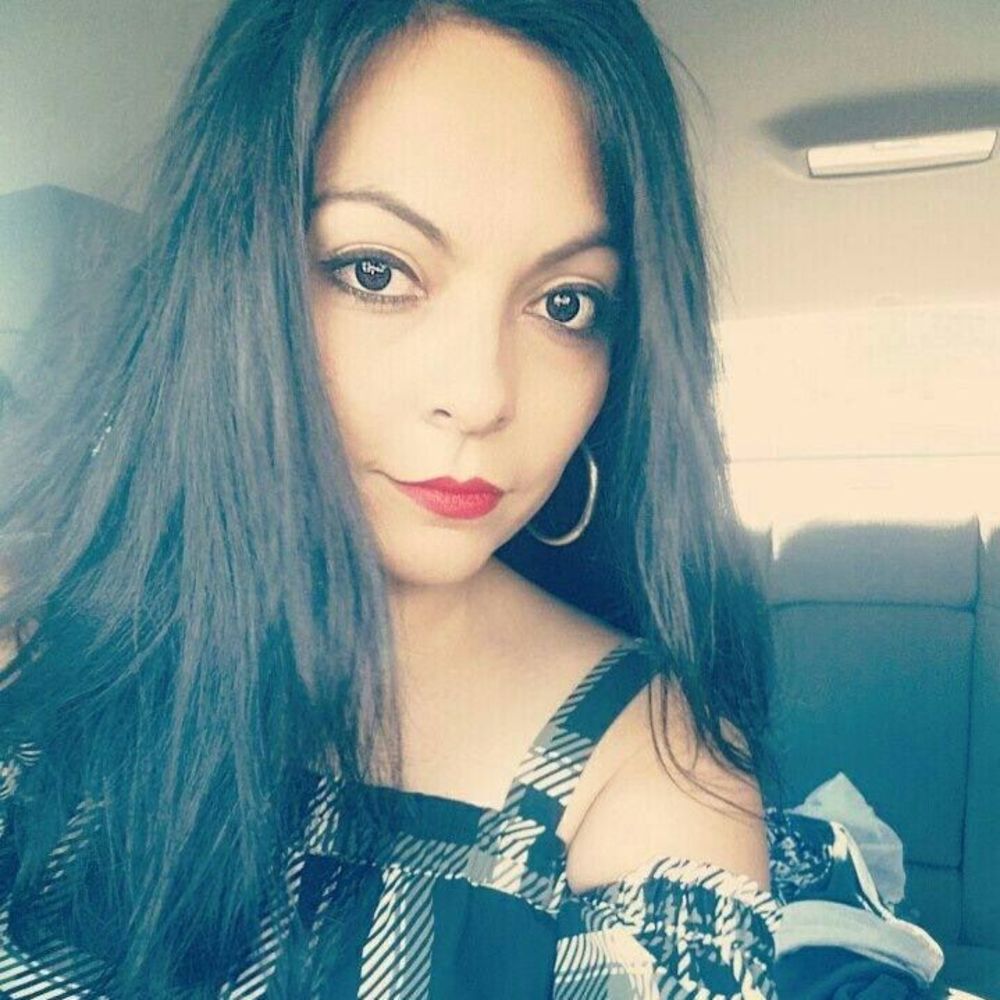 Meet your Posher, Jensy